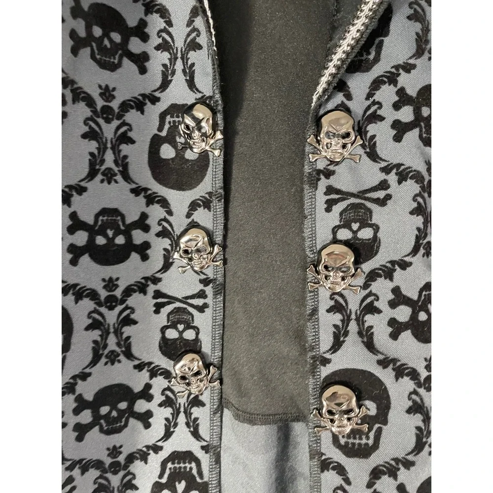 Spirit Halloween Gothic Pirate Skull Captain Costume Dress Kids Small Gray Black